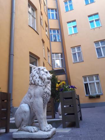 Cozy Flat. Art Nouveau Building, Near The City Center Рига Экстерьер фото
